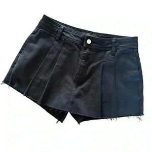 Urban Outfitters Black Denim Pleated Sorts Size 27